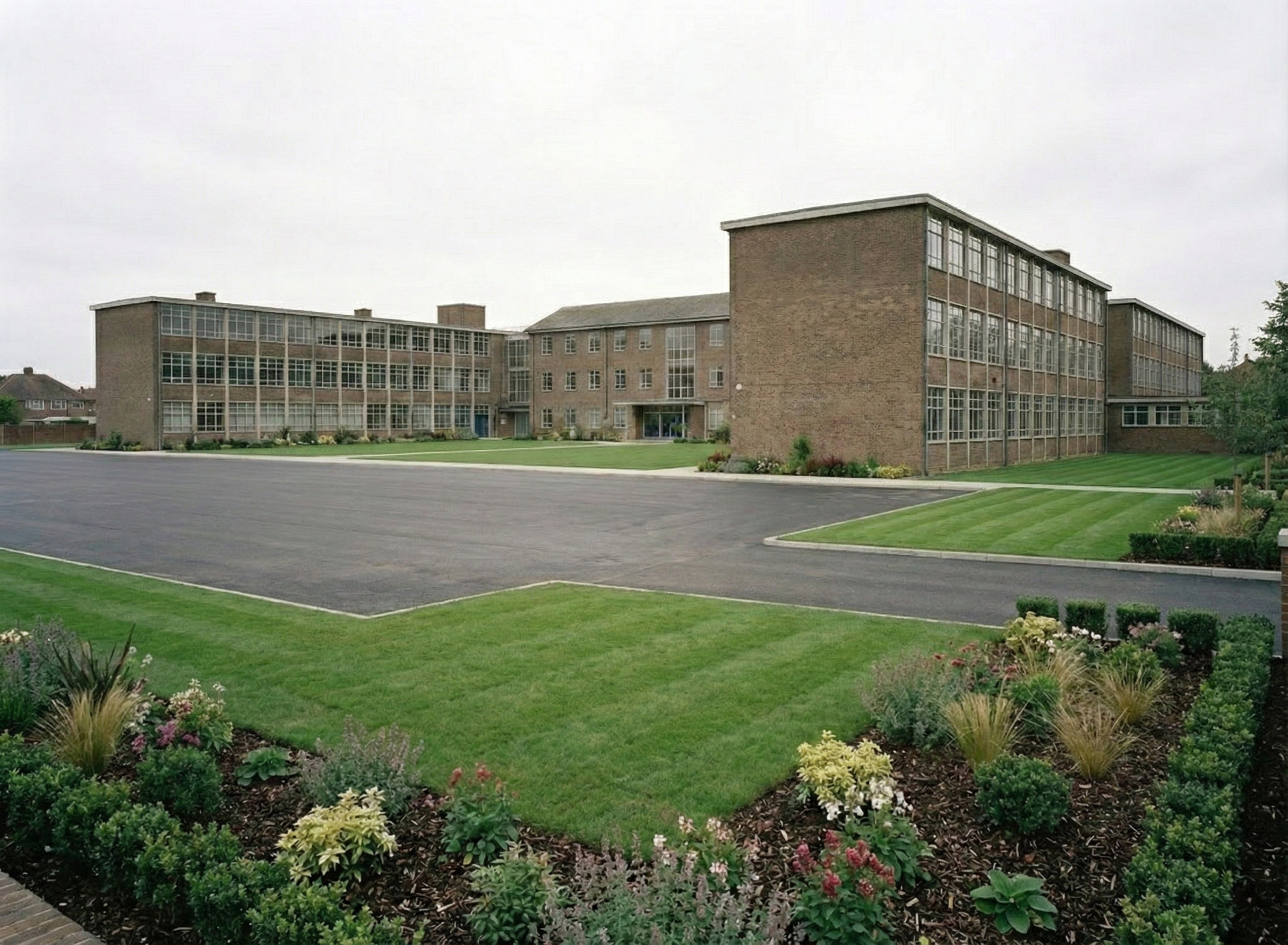 Commercial Landscaping School Grounds Worcestershire – Landcraft Commercial Landscaping School Grounds Worcestershire - Landcraft
